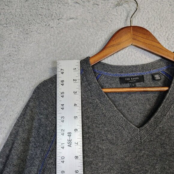 Ted Baker London Sweater Men's 5 Gray Wool Blend Knit Long Sleeve V-Neck Cozy - Picture 8 of 10